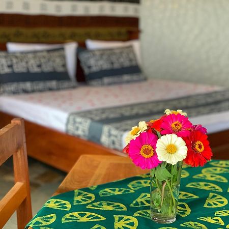 Lemon Beach Resort Elmina Buitenkant foto