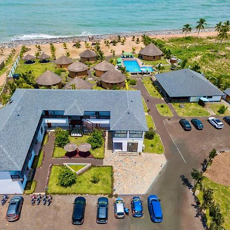 Lemon Beach Resort Elmina Buitenkant foto