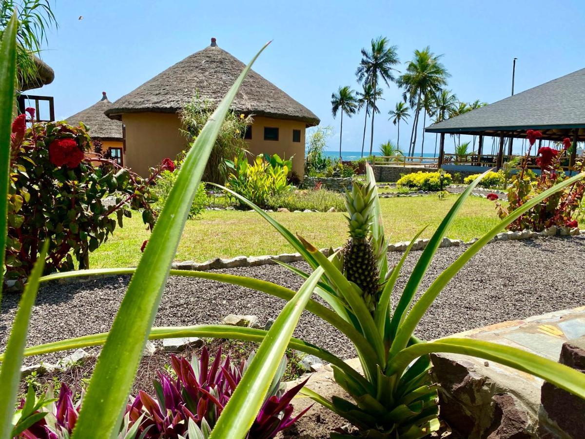 Lemon Beach Resort Elmina Buitenkant foto