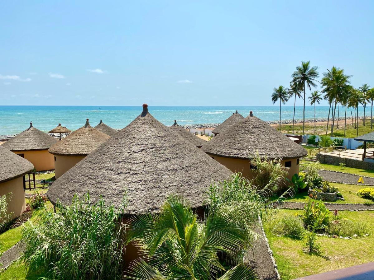 Lemon Beach Resort Elmina Buitenkant foto
