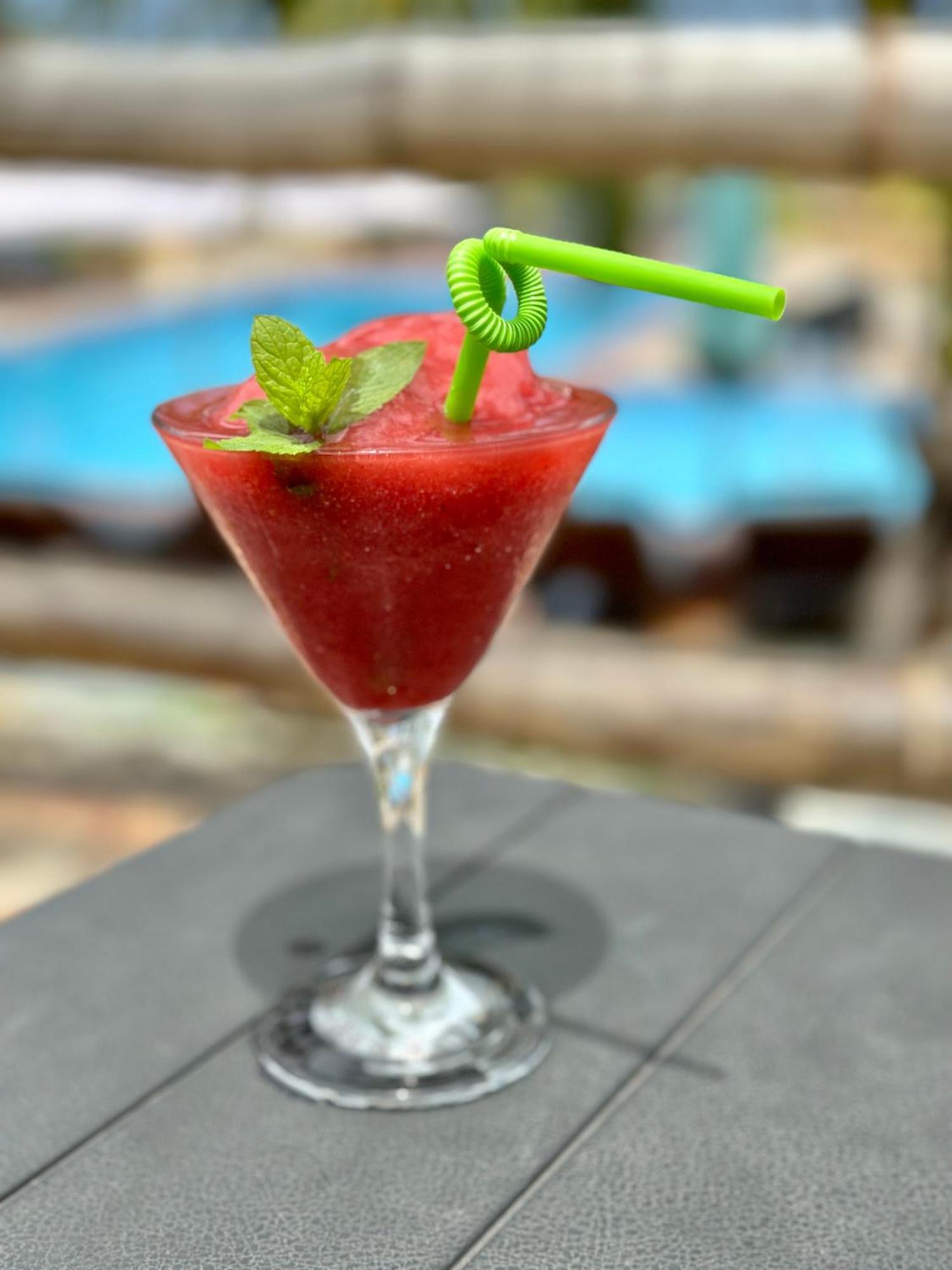 Lemon Beach Resort Elmina Buitenkant foto
