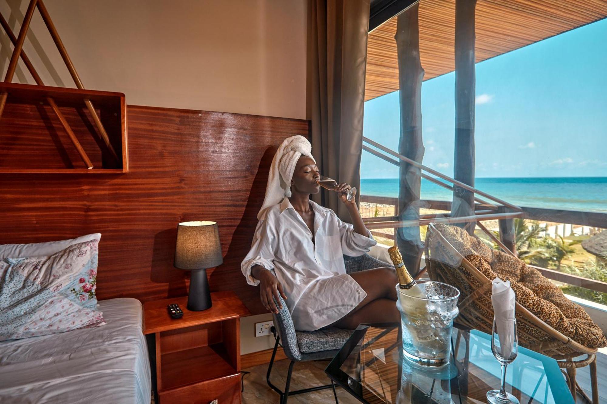 Lemon Beach Resort Elmina Kamer foto