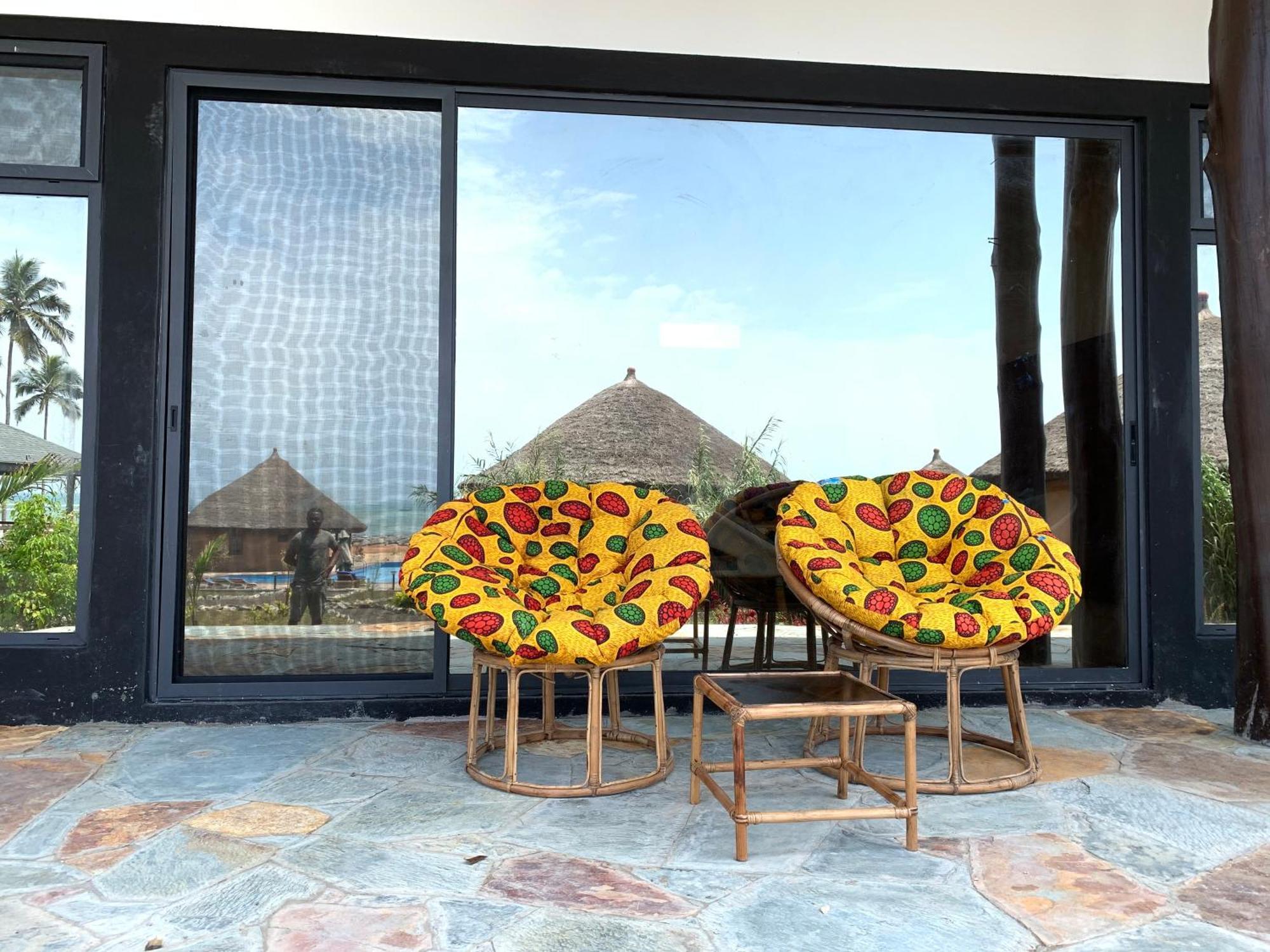 Lemon Beach Resort Elmina Buitenkant foto