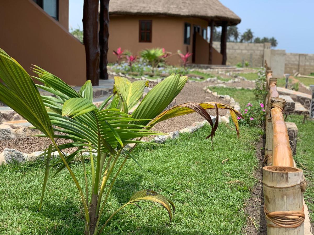 Lemon Beach Resort Elmina Buitenkant foto