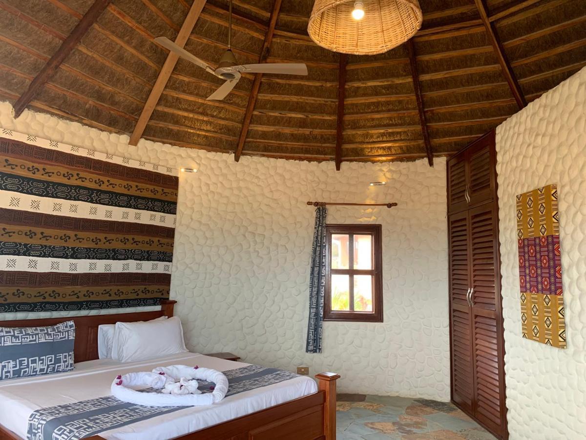 Lemon Beach Resort Elmina Buitenkant foto